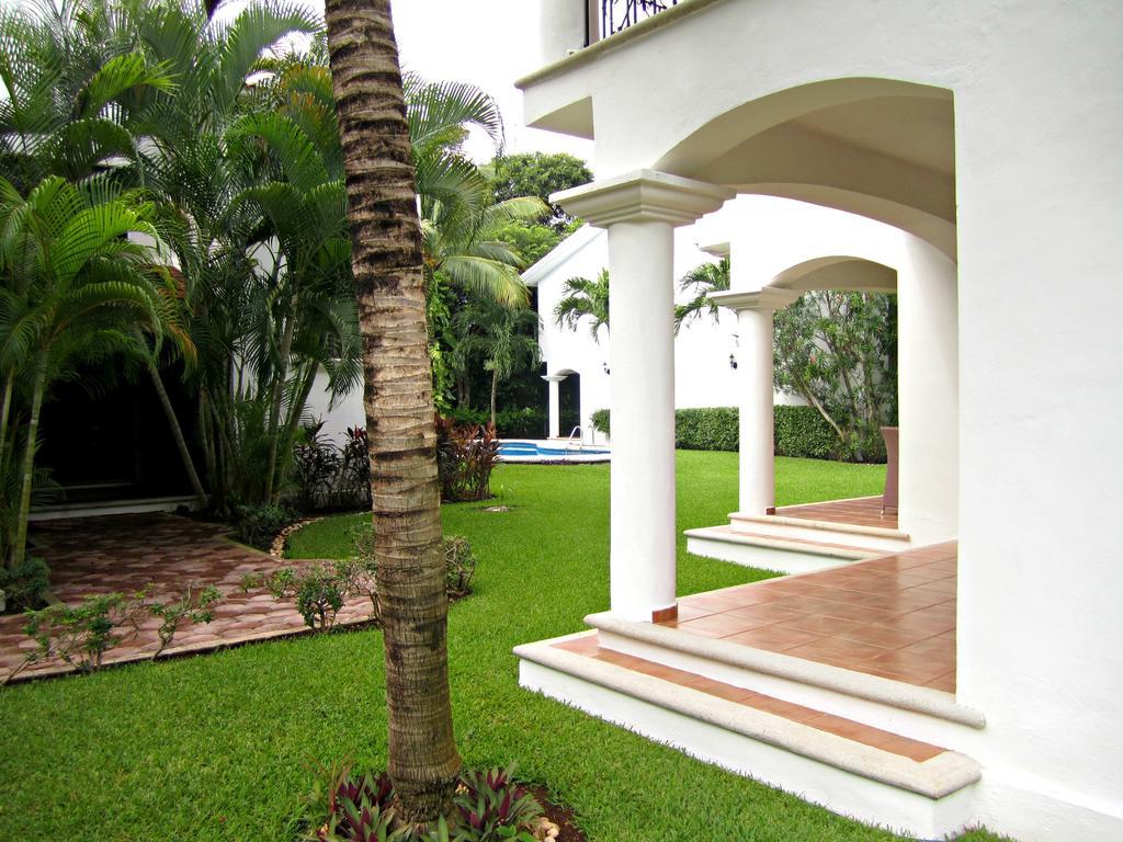 B&B Villa Hibiscus Playa del Carmen Exteriör bild