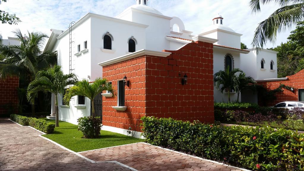 B&B Villa Hibiscus Playa del Carmen Exteriör bild